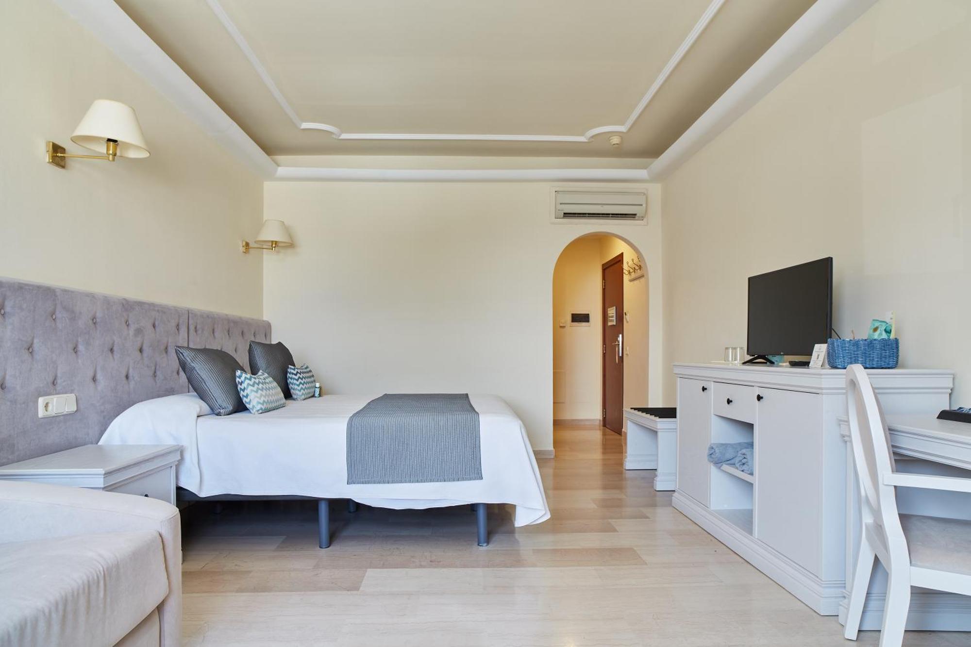 Grand Palladium Santa Eulària des Riu